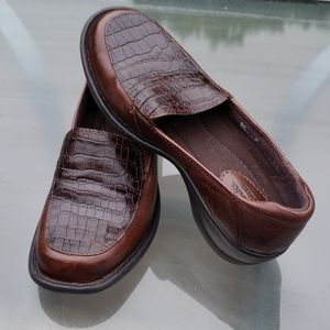 Clark's womens slip on Leather shoes